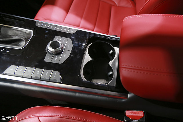 清明遇上新冠肺炎 广州街坊表示有多种方式表达哀思【三亿体育】(图2) 三亿体育