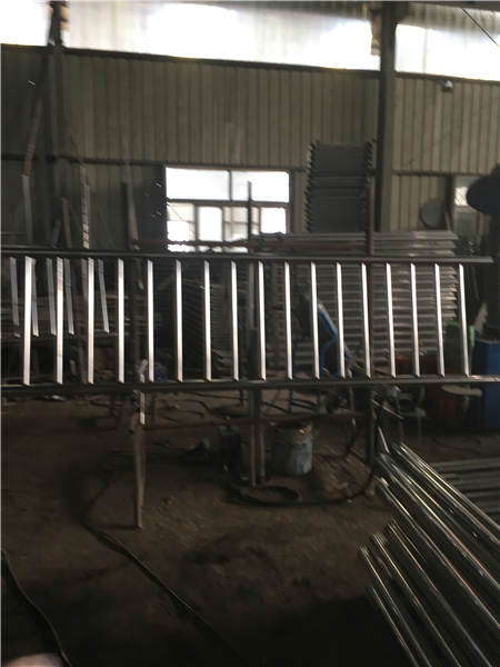 防范“手机奴隶”应有良策:三亿体育官网(图3) 三亿体育