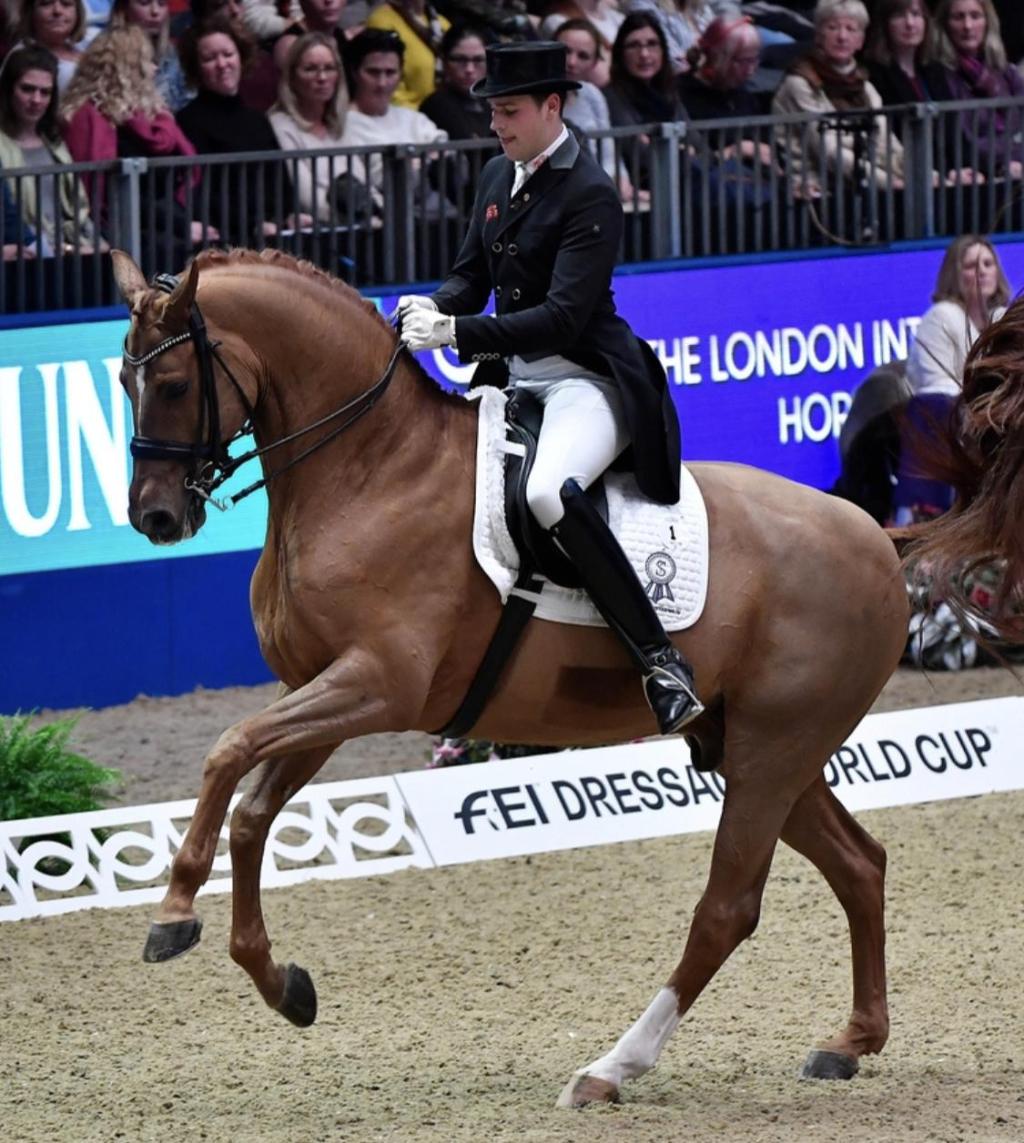 三亿体育手机版