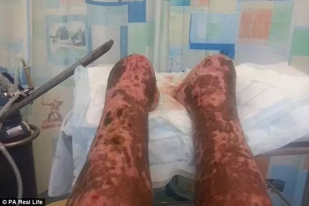 泥砖屋下的美好时光“三亿体育”(图2) 三亿体育手机版