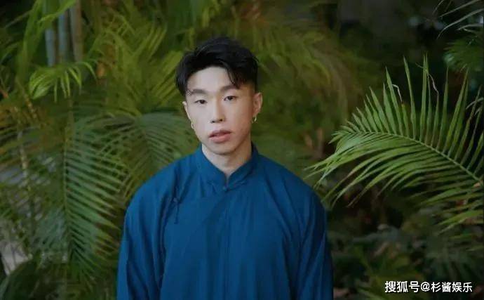 ‘三亿体育’
个个都是“社会人”？德云社纹身各有寄义 看到岳云鹏的笑疯了！(图7)